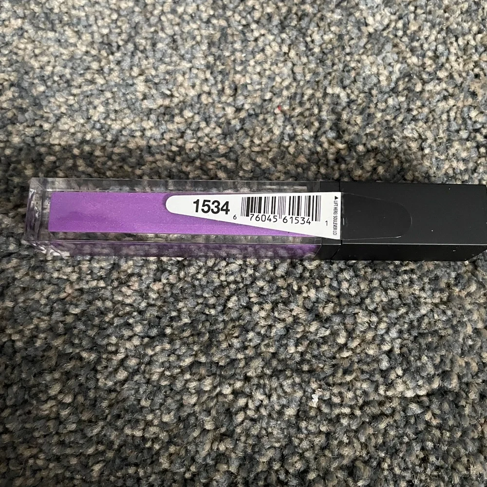 Hard 🖤 Candy Matte-Aholic Velvet Lip Mousse